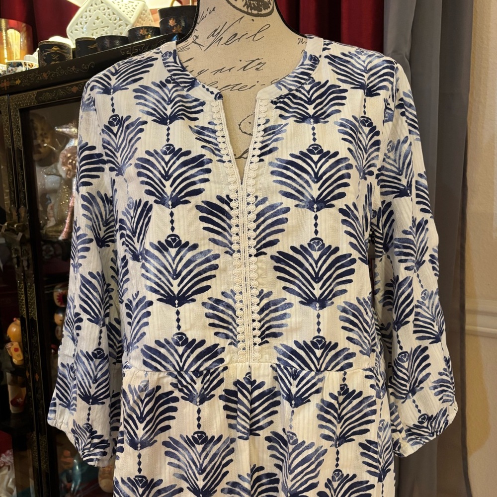 J. jill Whimsical Fan Print Split Neck MIDI Dress - Picture 2 of 8